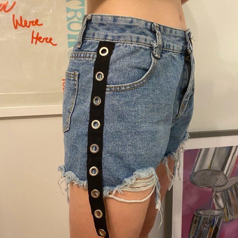 Side Detail Jean Shorts